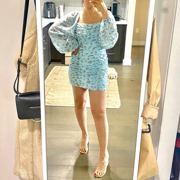 Jaliyah Ruched Mini Dress
MORE TO COME
Color: Black Floral
Size: M
Qty: 1
$88.00 - Picture 3 of 3